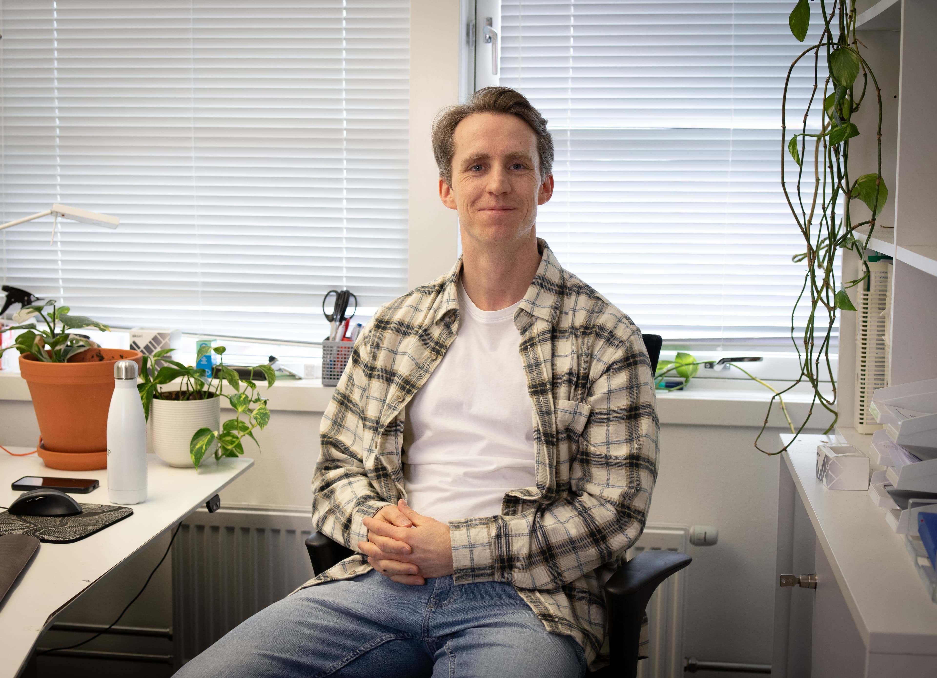 Et bilde av implementeringsforsker Thomas Engell